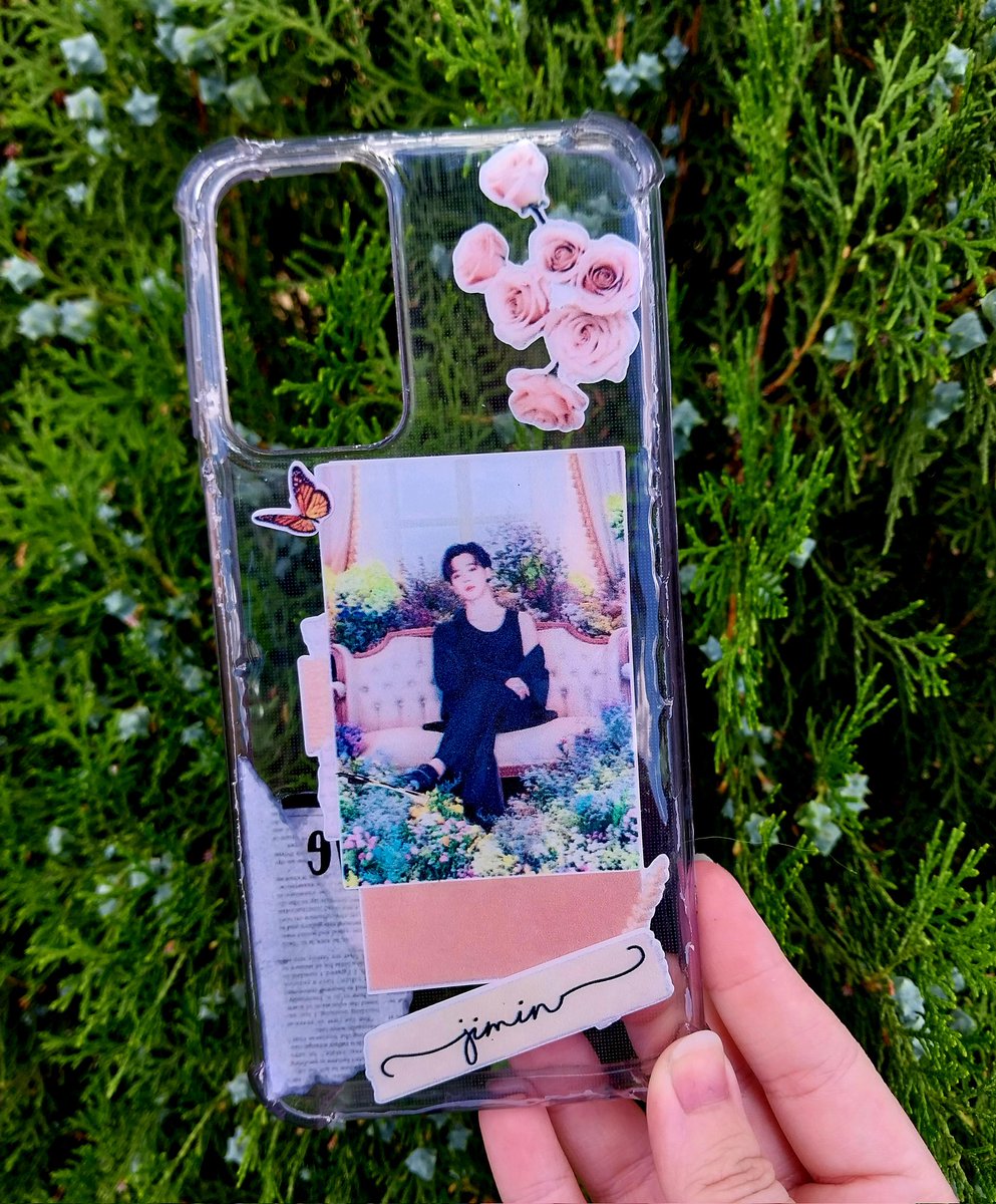 Primeira Case passada pelo processo de Resinagem,mais alguns toques e vai estar perfeita 💜😭

Oque acharam? Gostaria de investissemos nelas novamente?

#BTSARMY #Resina #Case