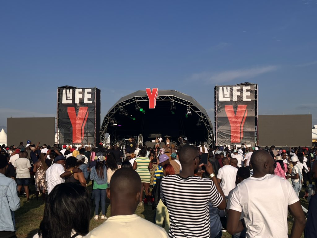 TheGuide_Mag's tweet photo. Today the team is at #LyfeFest! Come have the #SummerofyourLyfe https://t.co/GgRARh2Ika