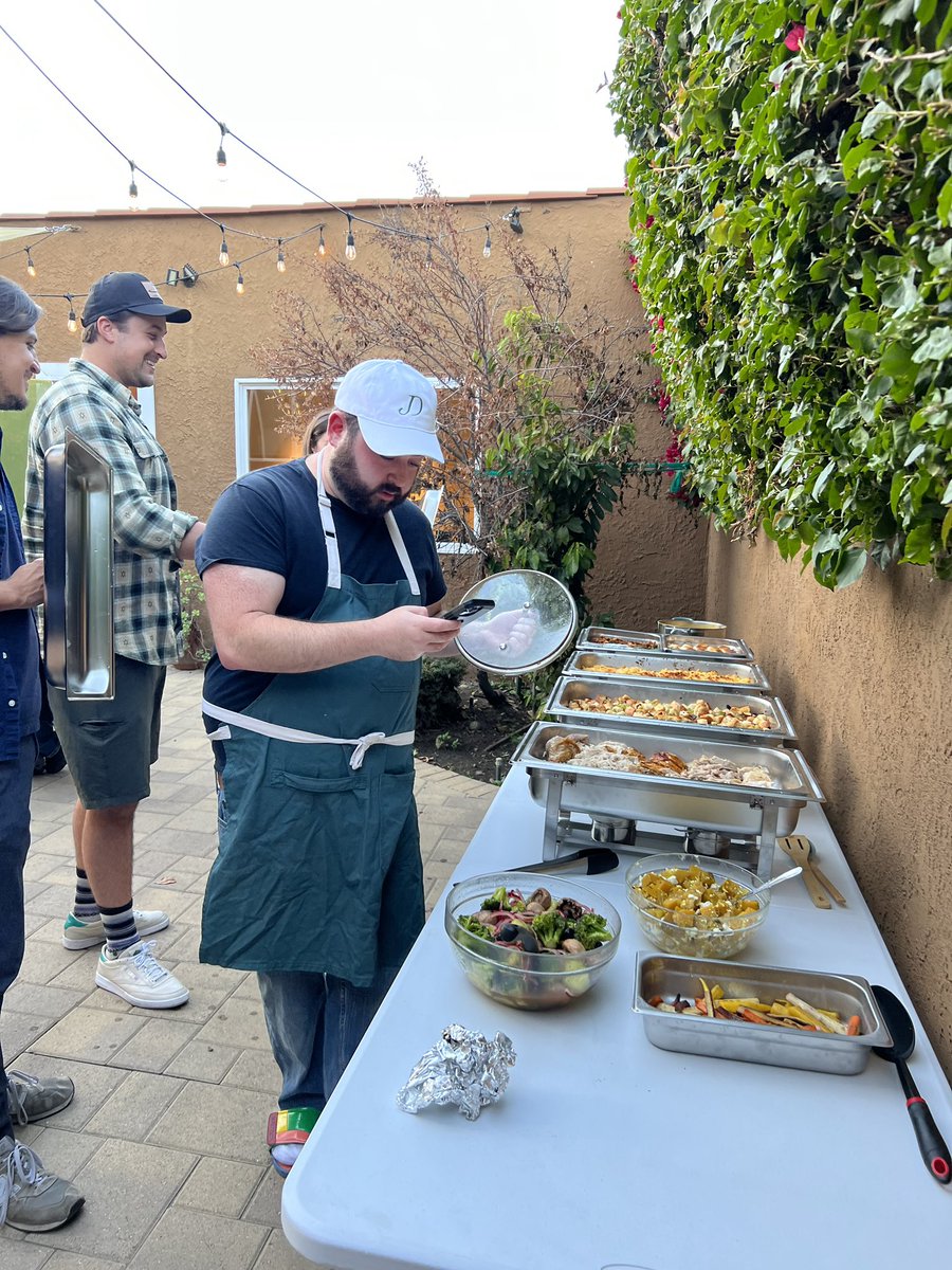 TheHomieJoeWeil's tweet photo. Third time hosting Thanksgiving in LA. Spent two whole days in the kitchen but always worth it. https://t.co/Iku1Ce2XfF