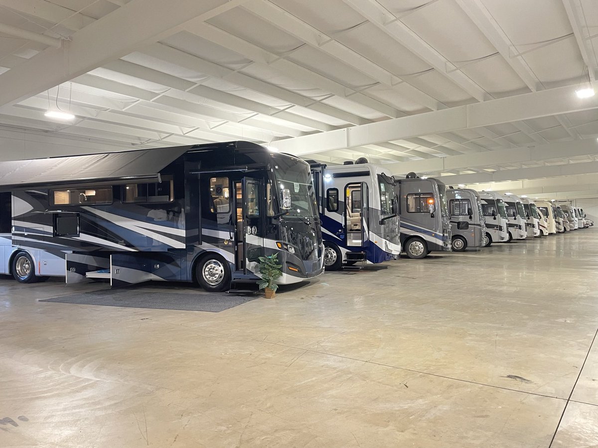 PontiacRV's tweet photo. Our showroom is stocked and ready for holiday shopping🎁 Stop in today, we’re open 9-5! https://t.co/3pOCwFutos