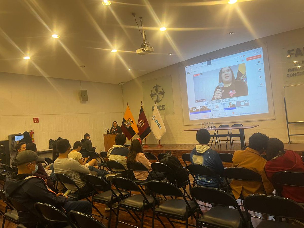 HubUIO's tweet photo. 🤓Hoy apoyamos en la organización del  PyDay, junto a #Pyladies 
 @Globant y @OpenlabEc #WomanInTech #Python #PythonEC https://t.co/Ke6B9Ih3jx