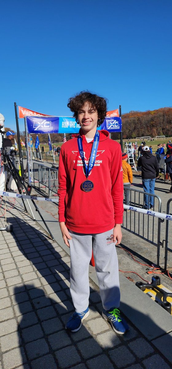 dg_22's tweet photo. Champs Sports XC Northeast Regional
Nov_26 2022  @tyngtigersports @TyngsboroXC @TyngsboroTrack @TyngsboroughPS Congratulations @troy_gregoire One of the top finishers.  Well done. https://t.co/Ek2d1YhKqu