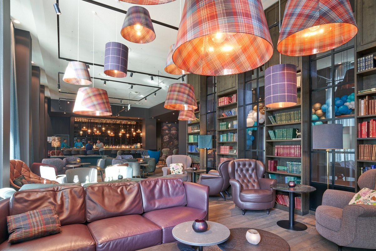 Lonely Planet has chosen Manchester as trop travel destination for 2023! Lucky for you, we have not one but three beautiful Motel One hotels there. ➡️ fal.cn/3tWBZ
