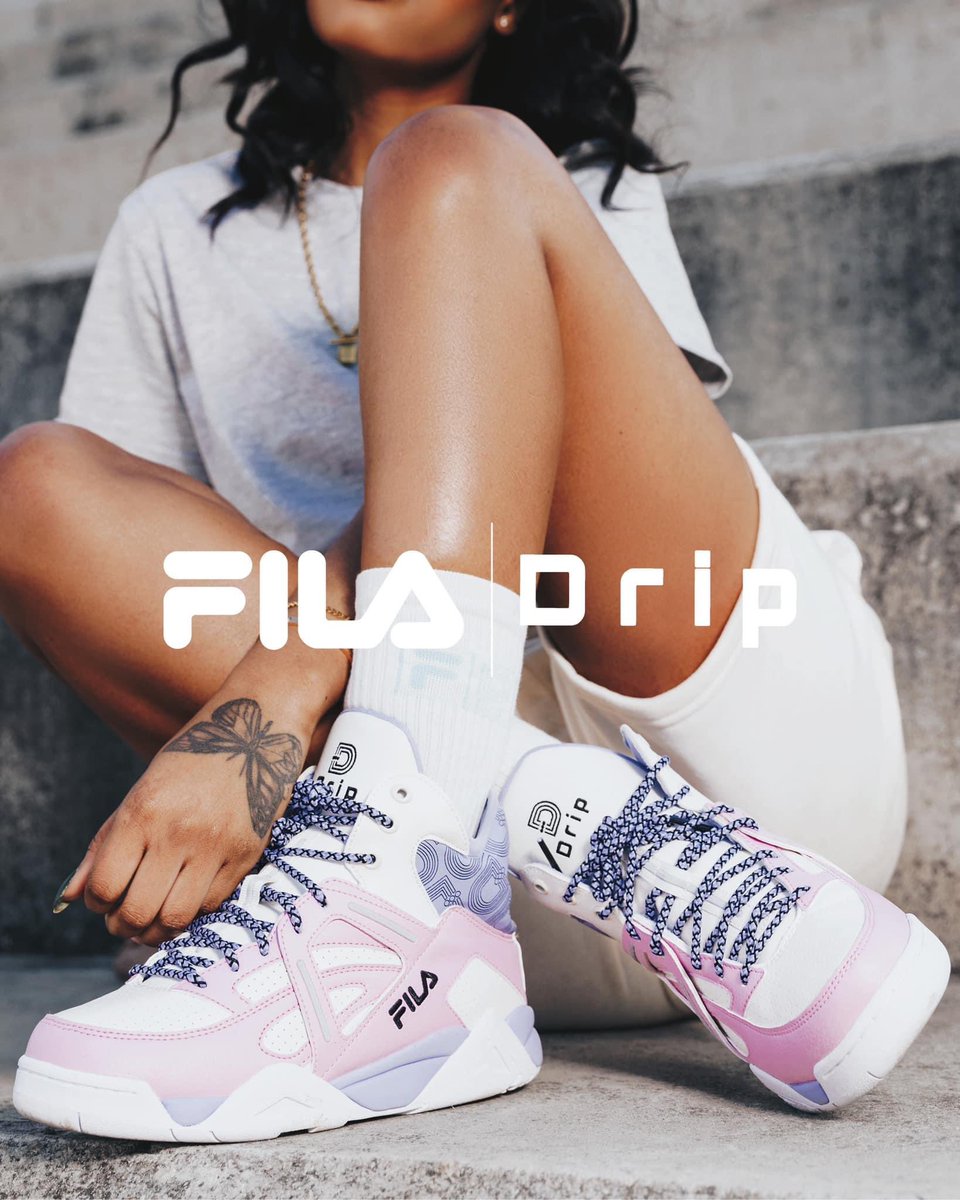 Nomsa08103148's tweet photo. @FILAUSA X @DripSportif. A poet landed in Cape Town and what better way to welcome her with the best brand ever. Welcome to South Africa Daniella Peters.
DANIELLA THE SPOKEN WORD ARTIST
DANIELLA X GLEESKINCARE
#FilaXDrip
#DaniellaPeters
#Bbnaija https://t.co/DmenbUaZgV