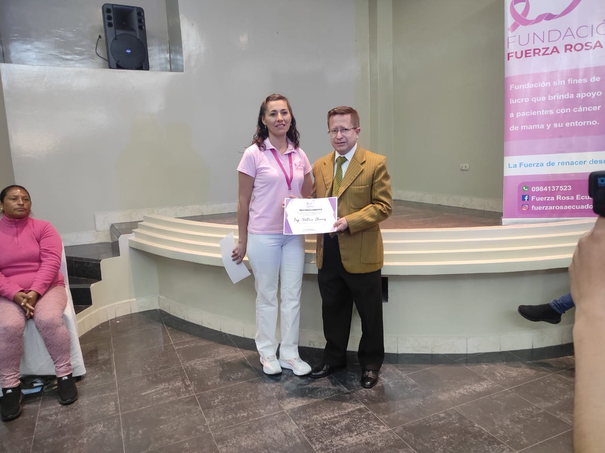 AsoHotelAzuay's tweet photo. Un gusto apoyar a la Fundación Fuerza Rosa en el taller de habilidades blandas y entrega de prótesis anatómicas externas para las pacientes de #CáncerDeMama, gracias por el reconocimiento a la @AsoHotelAzuay y @CapturAzuay  @SoroptimistF @FUPECECU @aagentourazuay1
@GUIASAUSTROEC https://t.co/c6BrSMr2qI