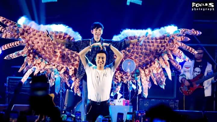 nooluk13's tweet photo. พวกเค้ายังอยู่ด้วยกันทุกช่วงเวลา💚💛
#นุ๊กปาย https://t.co/TYcucNHq4W