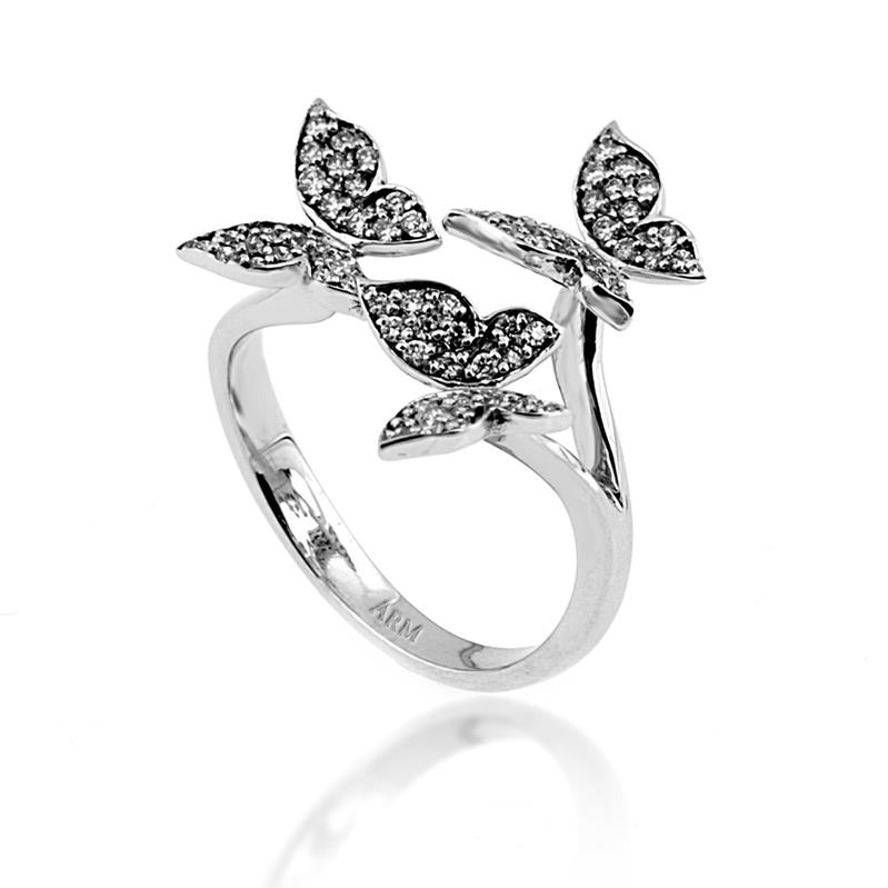 Ceydam, güzel prensesim
Benimle iyi günde kötü günde suni tenefüste adana kebapta ölüm bizi ayırana dek bir ömür boyu var mısın? BENİMLE EVLENİR MİSİN KELEBEĞİM?<a href="/hearmeceyda/">Ceyda Astan || parody acc.</a> 🦋💘💝💌💍