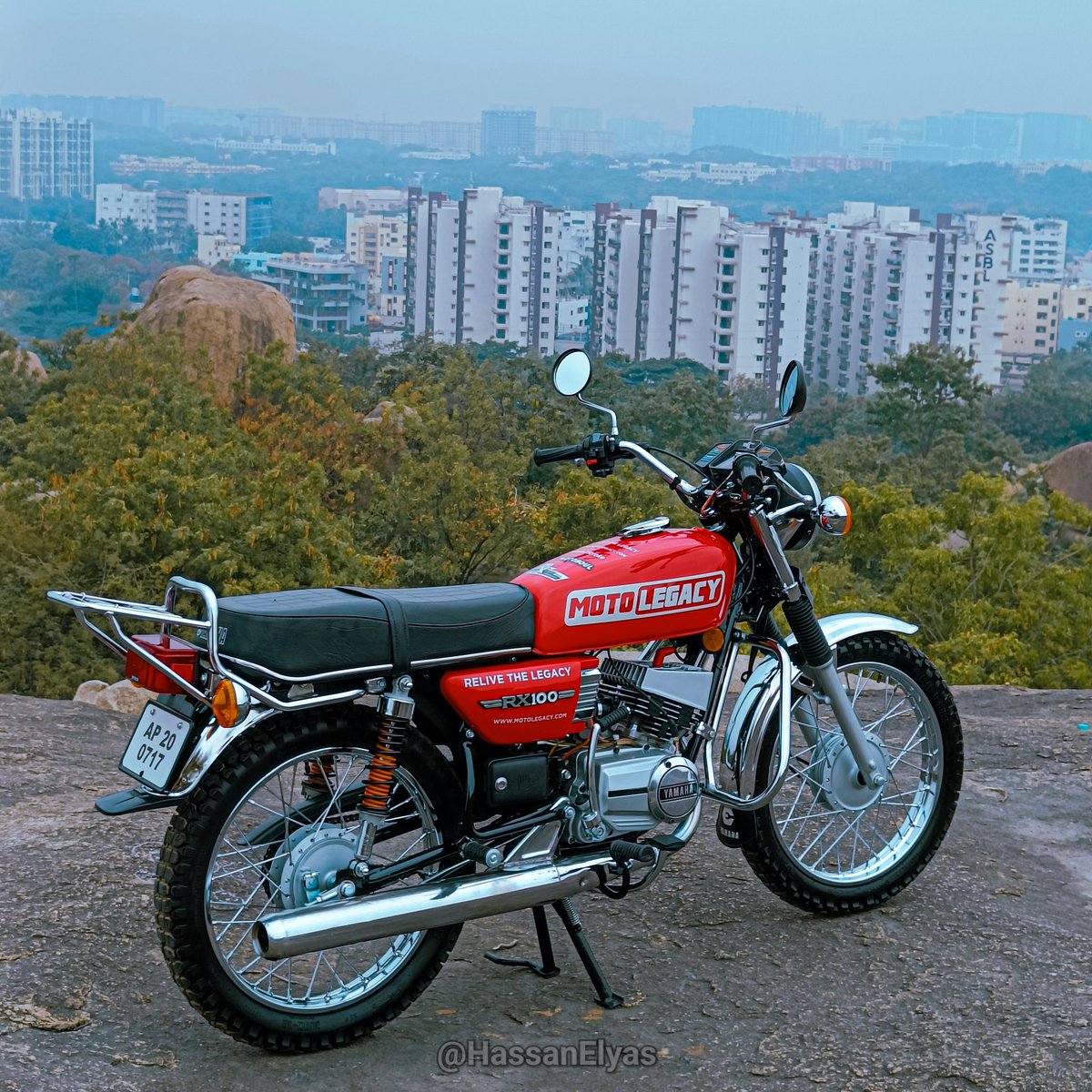 hassanelyas_'s tweet photo. Presenting my fully restored Yamaha RX100! ♥ - #RX100ISBACK

#motolegacyspares #motolegacy #rx100 #save2stroke #yamaharx100 #motosoul https://t.co/SSXLWUTGEU