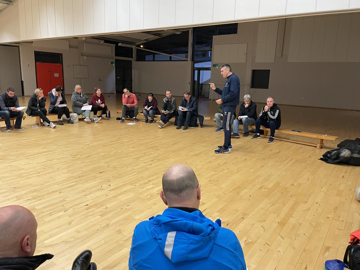 rthompson391's tweet photo. Well done to all the coaches from @KilcullenGAA @EadestownGAA @StLaurencesGaa who competed their Introduction to Coaching Gaelic Games  course last night and this morning. Thanks to @johnnydoyle78 @KellyPe34593419 and @RebeccaBrereto2 for helping out in delivering the course too. https://t.co/QDCYQg0Y69