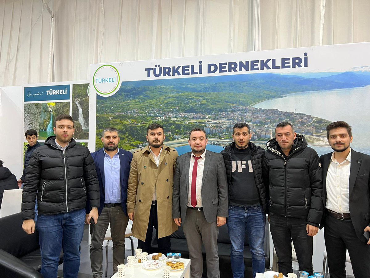 Yenikapıda düzenlenen Sinop tanıtım günlerinde kıymetli dostum <a href="/oguzyildirim89/">oğuz yıldırım</a>’ı ziyaret ederek, Sinoplu hemşehrilerimizle bir araya geldik.