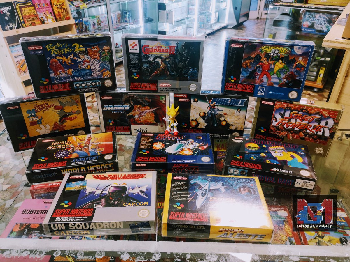 MatosandGames's tweet photo. C'est la SNES qui s'offre la photo finish de la semaine 😁
#retrogaming #nintendo #snes #pockyrocky2 #castlevania #worldheroes #unsquadron #superaleste #virtualbart #phalanx #battletoadsdoubledragon #dariustwin #superrtype #theitchyscratchygame #superstreetfighter2 #matosandgames https://t.co/fyjQdTRIvY