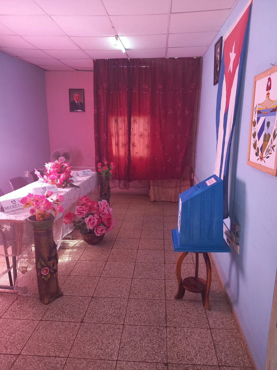 Listo Colegio Electoral #1 de la Circunscripcion #24 Jimaguayu #YoVotoEl27 #CubaElige <a href="/ofemendozanaut1/">ofe.mendoza@nauta.cu</a> <a href="/amppjimaguayu/">AMPP Jimaguayú</a> <a href="/PartidoPCC/">Partido Comunista de Cuba</a> <a href="/DiazCanelB/">Miguel Díaz-Canel Bermúdez</a> <a href="/PresidenciaCuba/">Presidencia Cuba 🇨🇺</a>