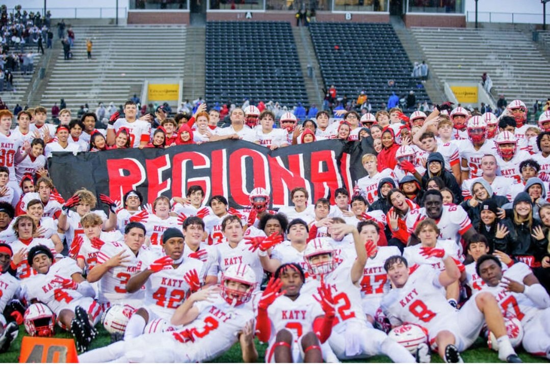Dallasglass9's tweet photo. Regional Champs! On to the 4th Round @Katyfootball @Ath_Recruit @ONEWAYINC1 @JalanSowell @DillonGlass18 https://t.co/Ads1eWoExI