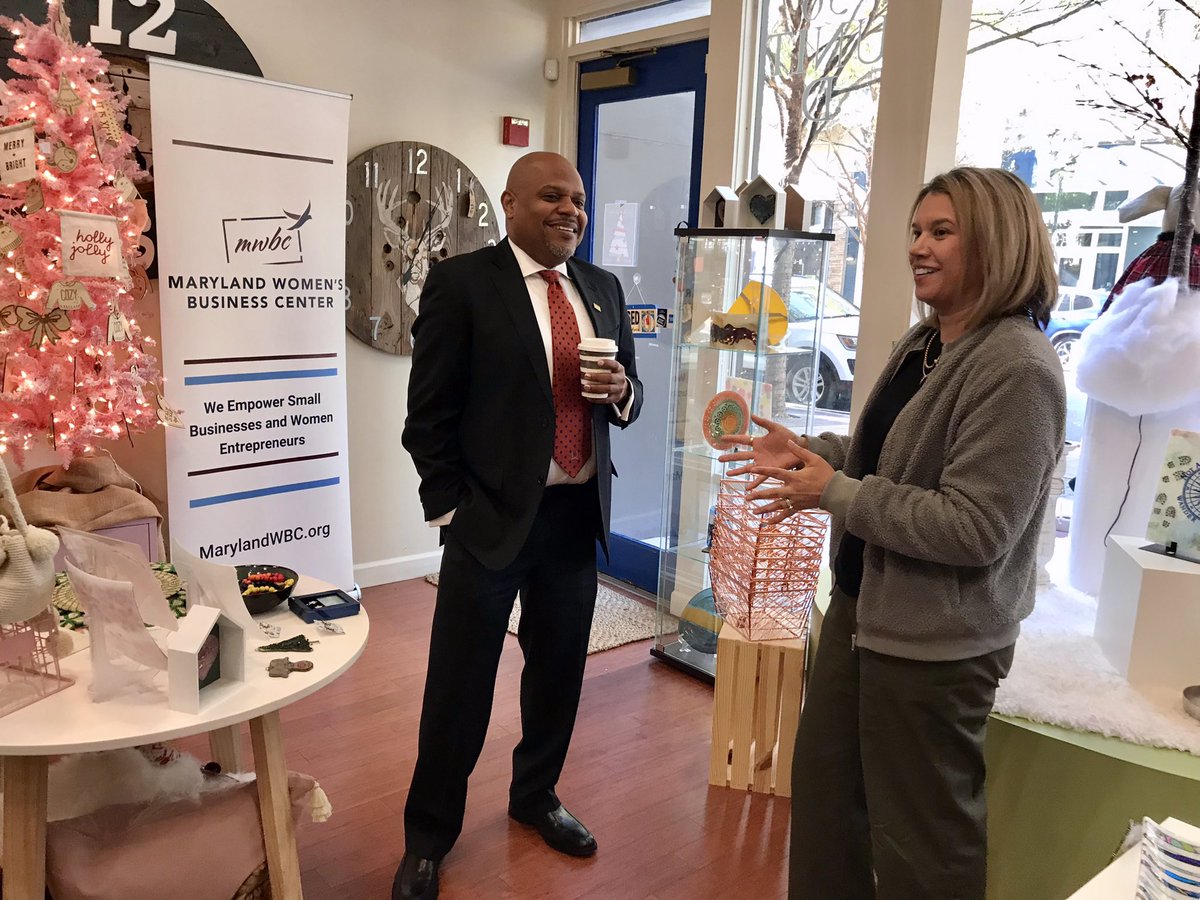 SBA_DCMetro's tweet photo. It’s #SmallBusinessSaturday! 🤩 In the lead up to today’s celebration, District Director Larry G. Webb visited the women-owned retailers of Shop Local in Rockville, a small business incubator sponsored by The Maryland Women’s Business Center @marylandwbc. https://t.co/jVpdRwACRV https://t.co/0qCxalMJ7j