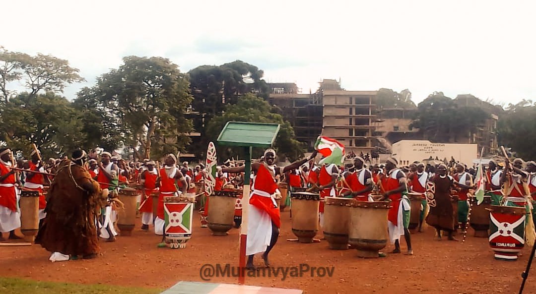 MuramvyaProv's tweet photo. Ce samedi le 26/11/2022,toutes les provinces du #Burundi y compris celle de @MuramvyaProv ont participé au #Festival_concours pour la 7ème fois à la capitale politique @Gitega.Dans ce concours, @MuramvyaProv décroche la 2 ème place avec un score de 89,9%.

@MinEACJSCBdi 
#Ayiwacu https://t.co/Zn73mO8eOt