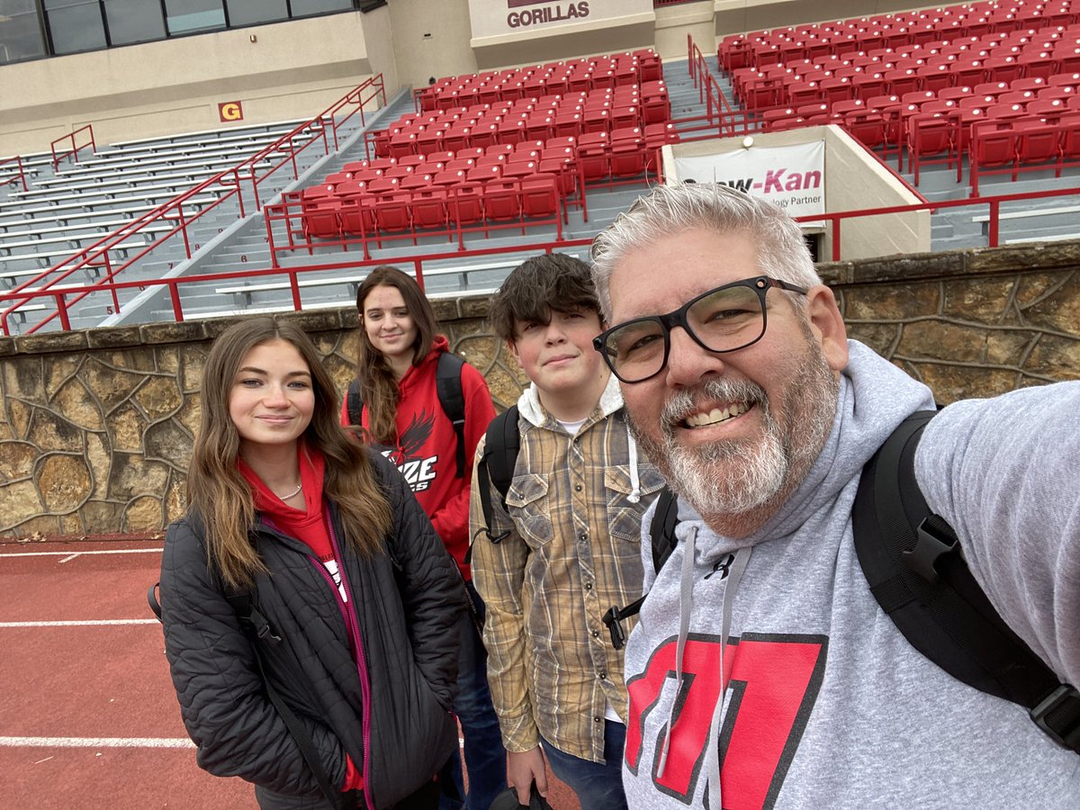 danloving's tweet photo. First ones here. Ready to win a state championship. #GoEagles https://t.co/BD4V102Dta