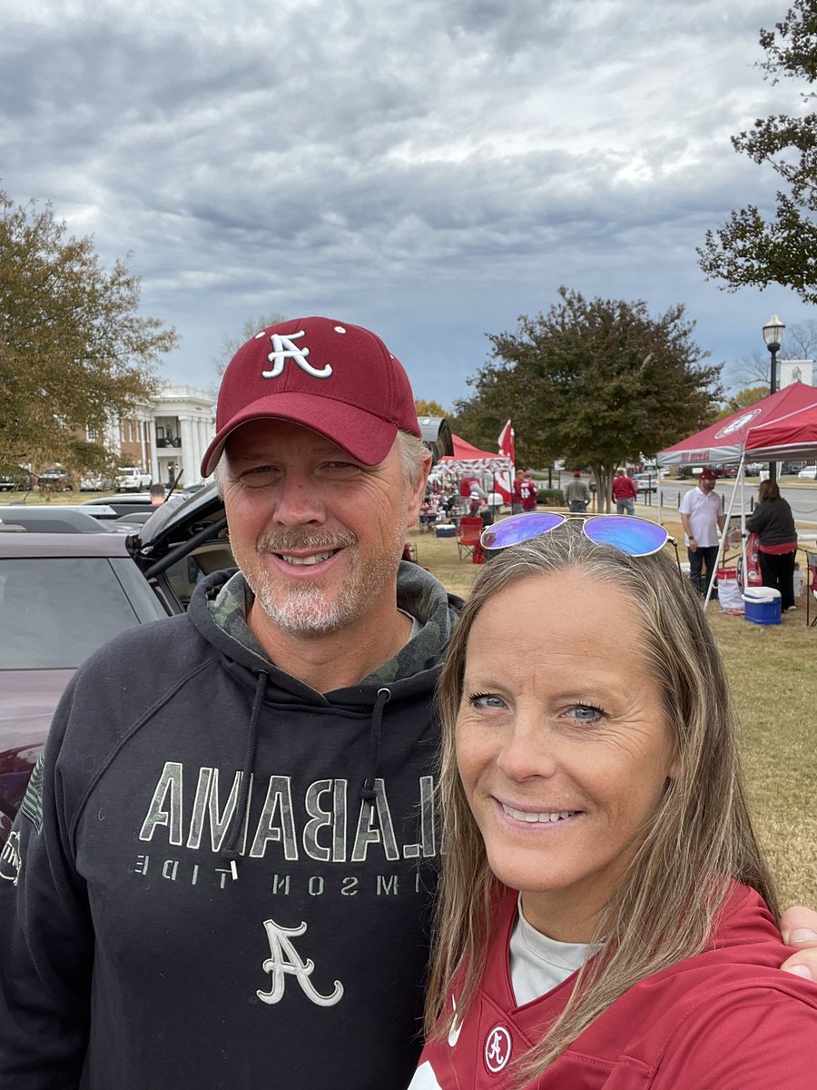 HendrixER14's tweet photo. Iron Bowl!!🏈 https://t.co/iVvknm54s5
