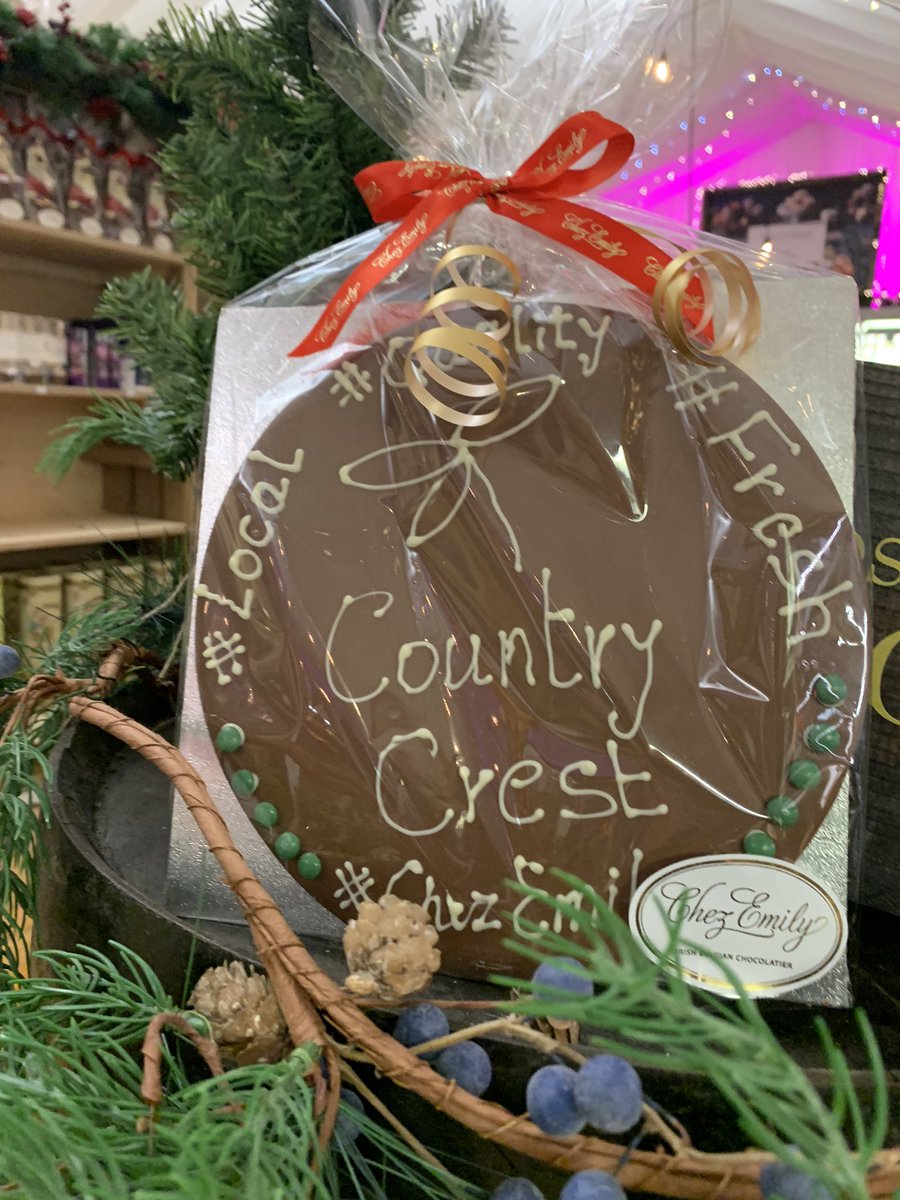 We’re blown away after receiving an incredibly thoughtful and generous gift from our wonderful customer - the legendary <a href="/McGettrickDamo/">Damien McGettrick</a> He dropped us in these fantastic Country Crest branded chocolate handcrafted by <a href="/chezemichocs/">Chez Emily</a> Massive thanks to Damien &amp; Maureen! 🙏😀