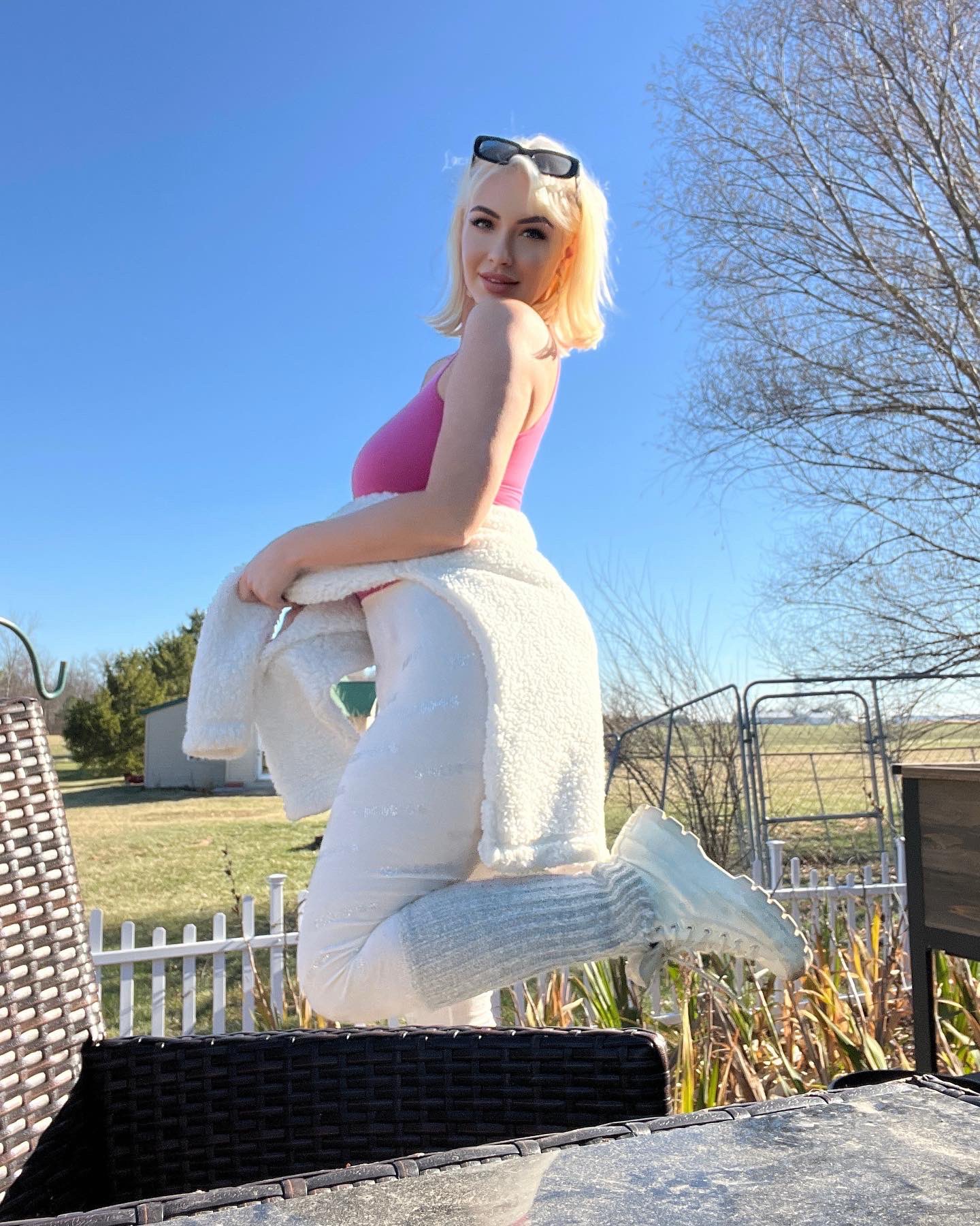 TW Pornstars - 2 pic. Katherine. Twitter. Last day in Ohio ️. 5:05 PM
