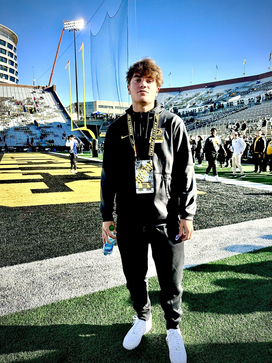 Honored to be on a <a href="/HawkeyeFootball/">Hawkeye Football</a> gameday visit yesterday. Thank you <a href="/TylerBarnesIOWA/">Tyler Barnes</a> <a href="/LeVarWoods/">LeVar Woods</a> for this awesome opportunity.