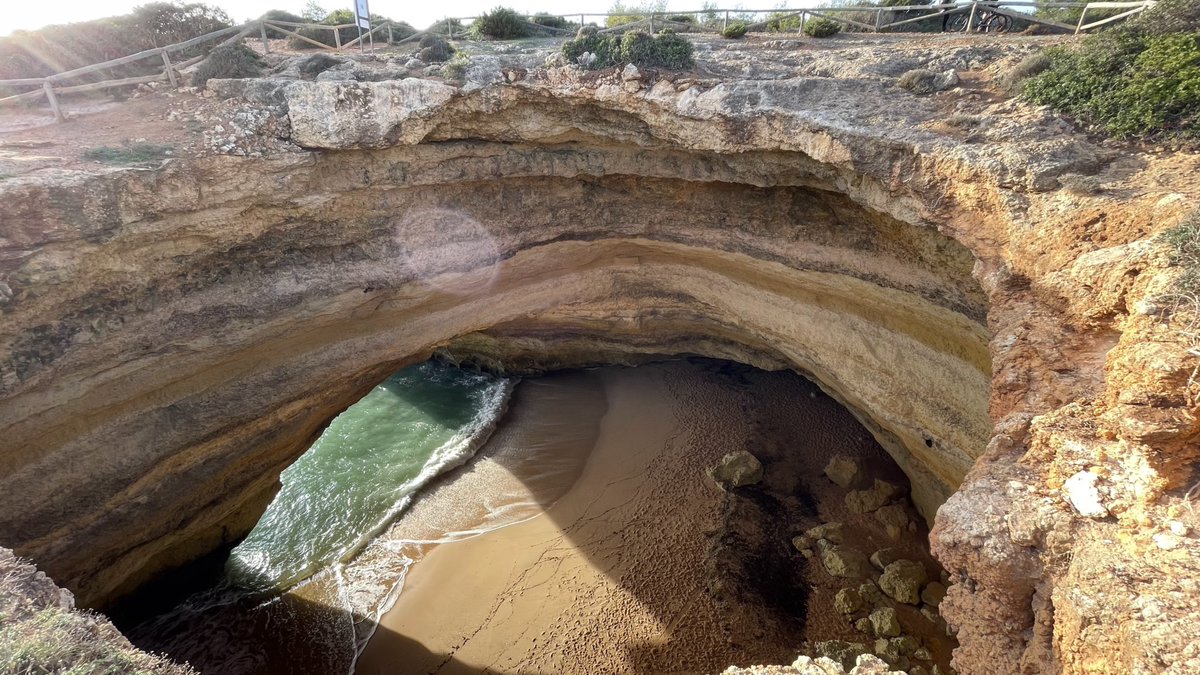 az2pt's tweet photo. Hiking from Benagil to Carvoeiro, Portugal 😍
#Algarve #Portugal #BenagilCave #PraiaDoCarvalho #PraiaDeBenagil #PraiaDeCarvoeiro #PercursoDosSeteValesSuspensos #AlgarSeco
#History #Culture #Architecture #Gastronomy #Wine #Hiking #Beaches #Travel #EnjoyLife #AnotherDayInParadise https://t.co/DsuDKSK2N4