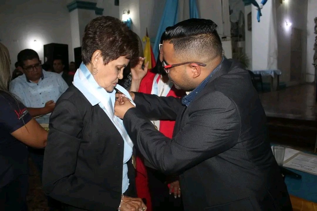 Sesión Solemne conjunta de nuestro @cm_bolivar con el <a href="/AraguaCleba/">CLEBA ARAGUA</a>  y <a href="/AlcaldiadelMunB/">Alcaldía Municipio Bolívar</a> en honor al 313 Aniversario de la aparición de la Patrona De Aragua Virgen De Belén, con la asistencia de nuestra Gobernadora <a href="/Soykarinacarpio/">Karina Carpio</a> 
#PazDiálogoYUnión
<a href="/NicolasMaduro/">Nicolás Maduro</a> 
<a href="/LolimarPSUV/">Lolimar Montilla</a>