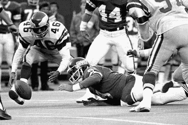 ferris316's tweet photo. @CoyoteCorner Miracle in the Meadowlands
I was that kid in the upper deck waving my eagles banner
#HermanEdwards https://t.co/8HlyJeNn8m