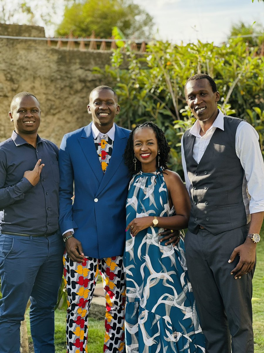 theMagunga's tweet photo. Watu wako Qatar wanapigania okombe na me nilishanyakua the prize. First of a series of small meetings 😊 https://t.co/DawCvbbKfI