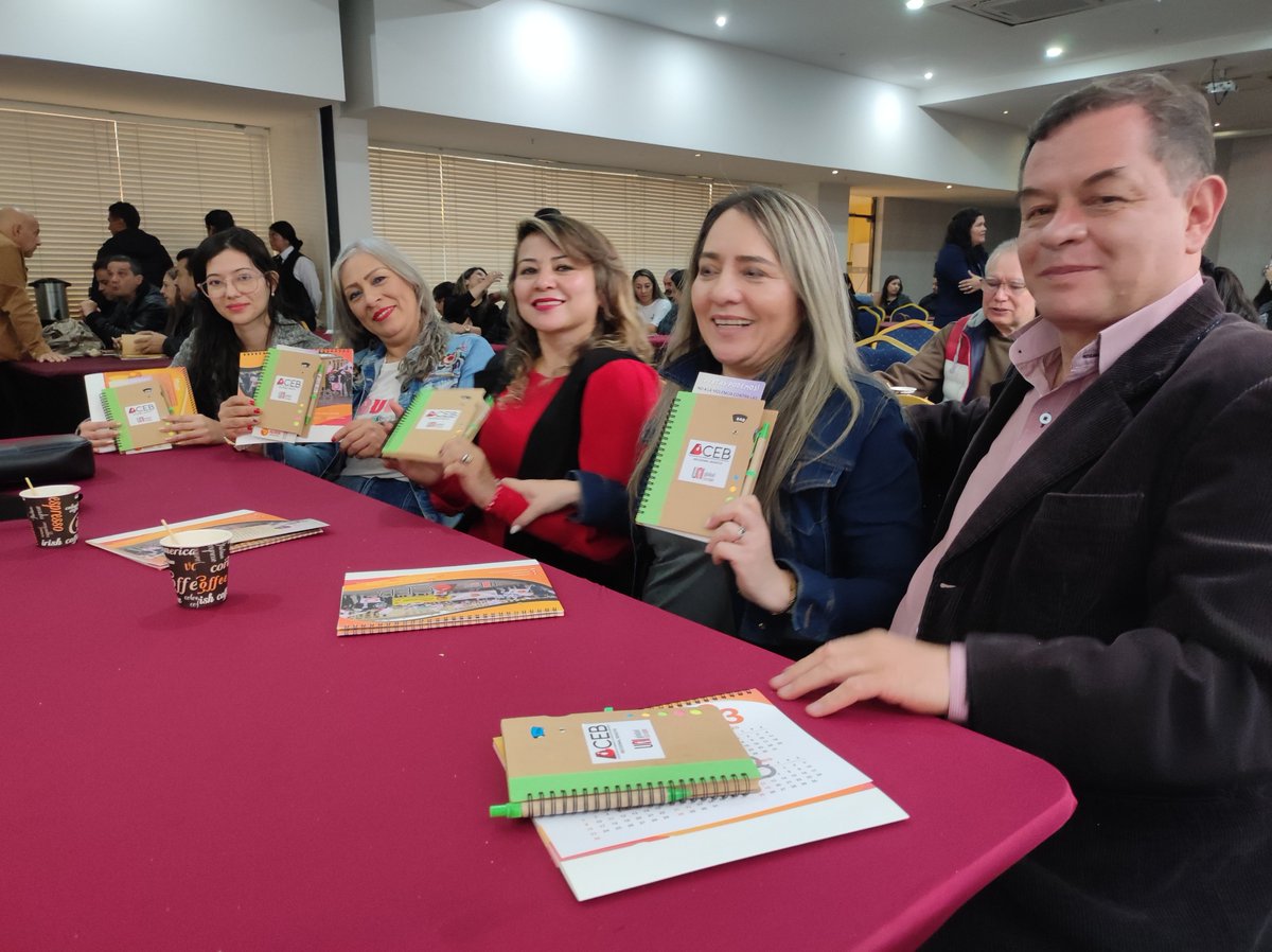 acebnacional's tweet photo. Más de 200 trabajadoras y trabajadores bancarios se reúnen en Bogotá fortaleciendo la actividad sindical  
¡ ACEB te representa ! Se parte del Cambio ¡Afíliate !  https://t.co/mZSRol6hLq 

@uniamericas @UNI_Europa @fundacionFESCOL @MorenoRaul62 @yezidgarciaa @fecode https://t.co/BqMYaRZWHL