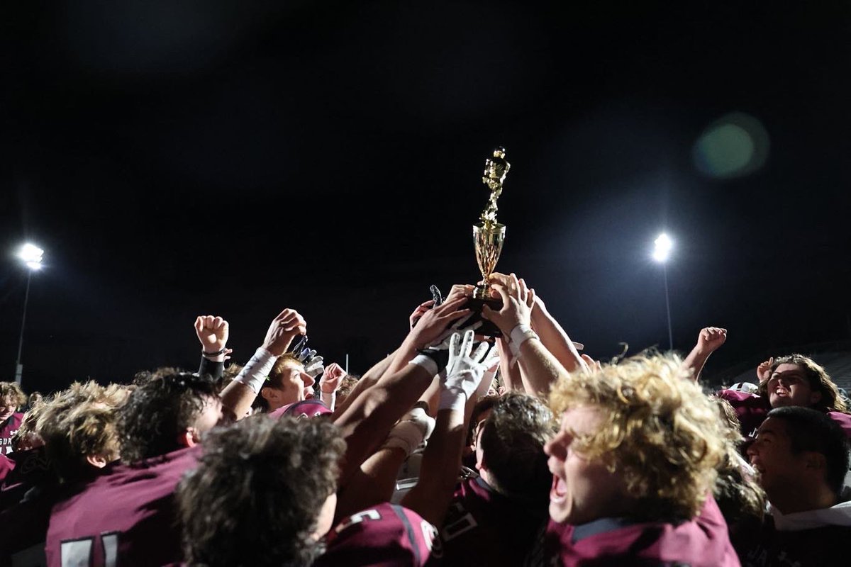 GarnetValleyFB's tweet photo. 2021➡️2022
PIAA District 1 6A Champions! 
ALL IN ➡️ PROVE IT! https://t.co/HcPJHO1ZRB