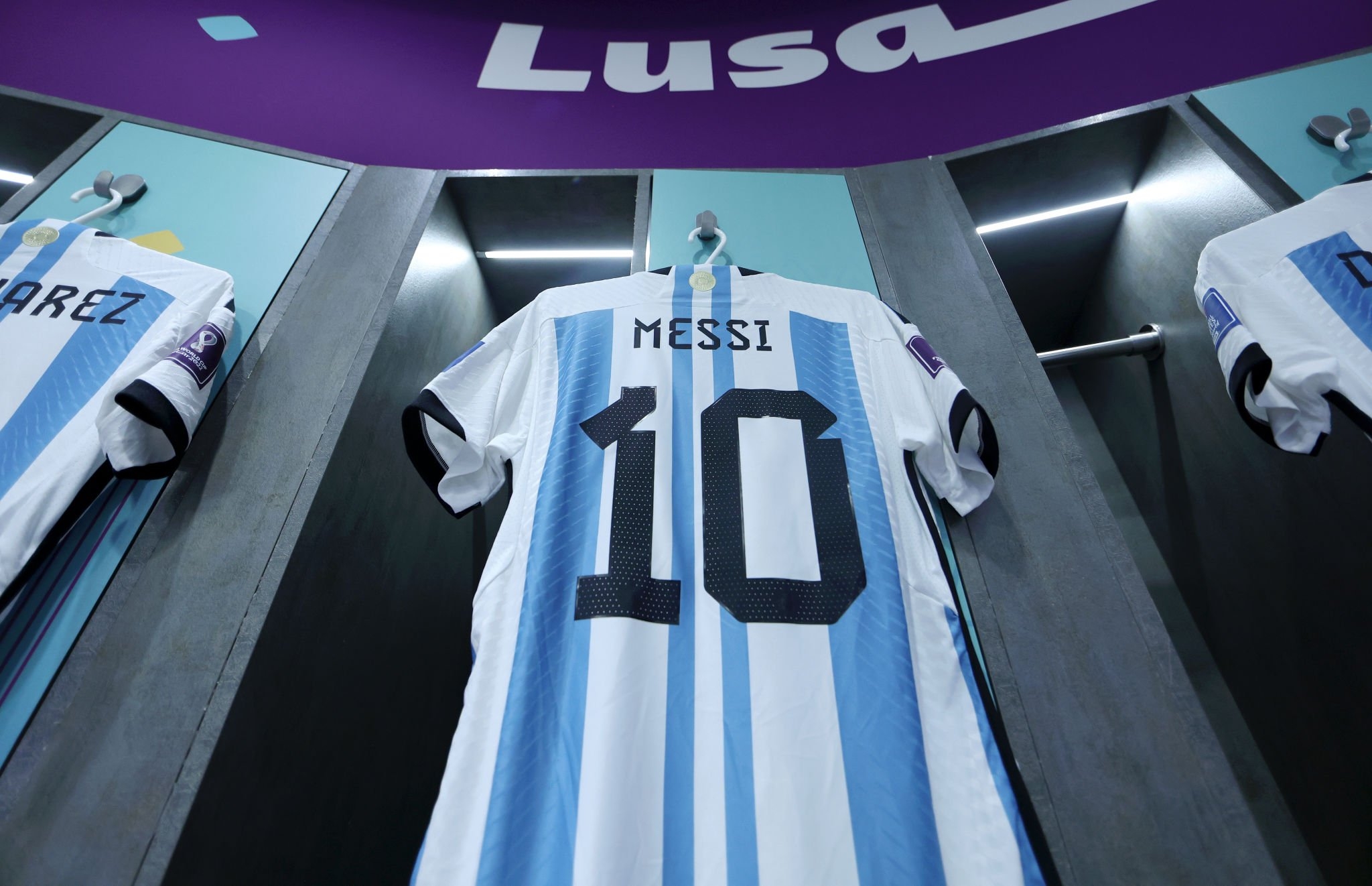 Barça Universal on Twitter: "Image: Messi's shirt inside the locker room. https://t.co/6L2sZZldPd" /