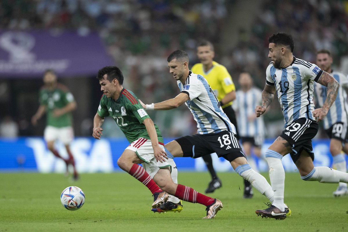 miseleccionmx's tweet photo. ¡En marcha el complemento! ⚽️
A seguir dejando el 💚 en la cancha, equipo. 🇲🇽

¡Daaaaleee! 🔥

⏱45’ | #ARG 0-0 #MEX 

#MéxicoDeMiVida | #Qatar2022 https://t.co/WCPr8Lr8B5