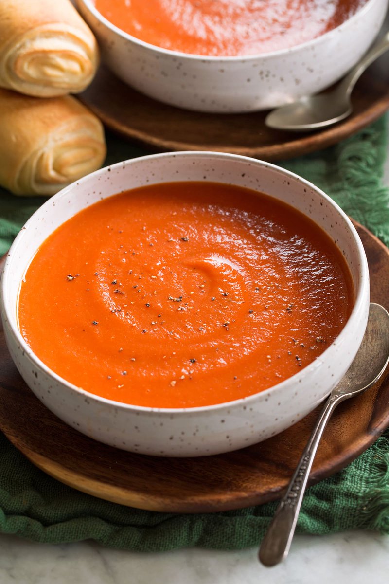 Pogacha's tweet photo. Grilled Cheese and Tomato-Basil Soup!!  SEVEN different cheeses melted to perfection in our Herbed butter Pogacha bread and a cup of our Tomato-Basil soup.
#pogacha mercer island menu  #yelpmercerisland#yelpseattle #brunch #brunchnearme #brunch #grilledcheese #tomatobasilsoup https://t.co/tvwXCkFeWD