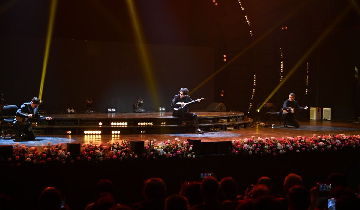 Dimash_EurasianDears tweet media