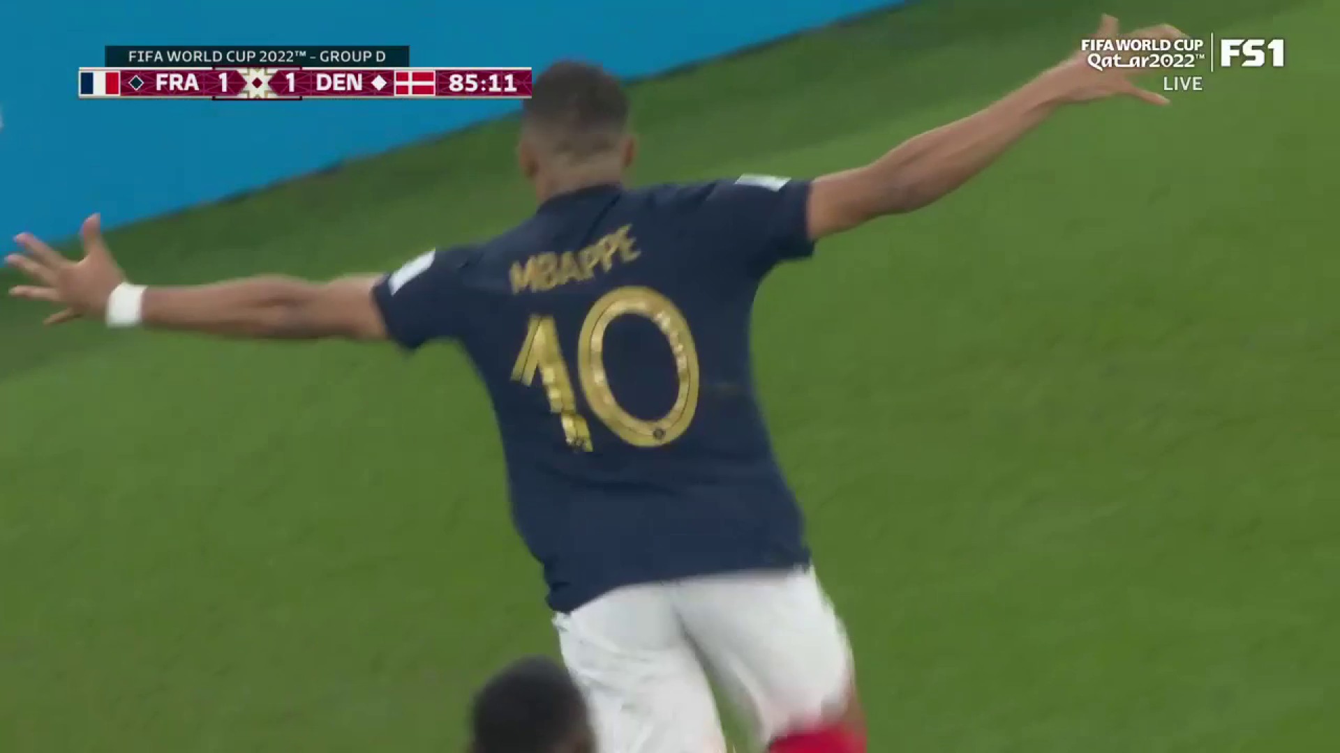 MBAPPE MAGIC ✨

France takes the lead in the 86th minute 🇫🇷”