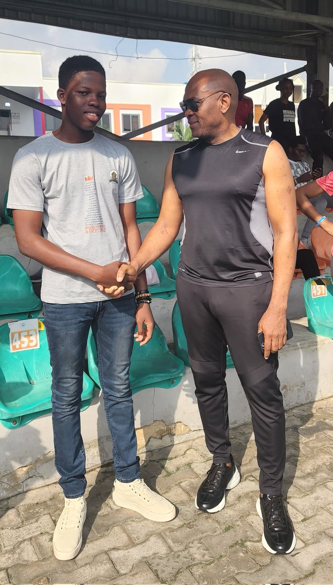Tunde_OD's tweet photo. Just about a year ago, Fawaz was a bus conductor living under oshodi bridge, today he got to hang out with one of the coolest billionaires in the world.

This is what dreams are made of❤️ https://t.co/VHOETXaQlt