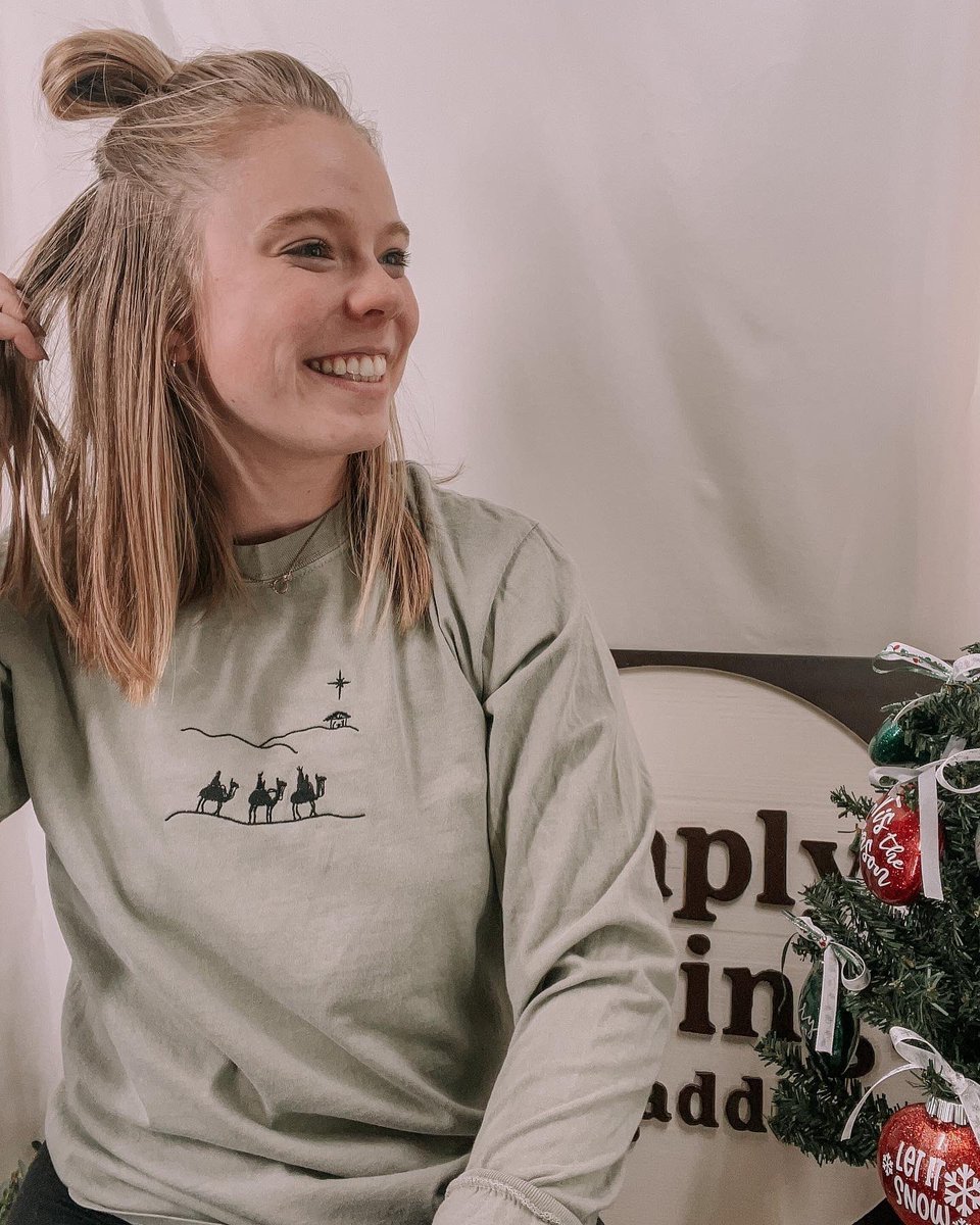 SimplyTBMaddix's tweet photo. Happy Small Business Saturday, the Christmas/Holiday Launch is officially live! 

There are lots of new items now available! 

Shop now- https://t.co/qo64Q6nBtg

#smallbusinesssaturday #supportsmallbusiness #smallbusinessiowa https://t.co/tOgVvQpsA6