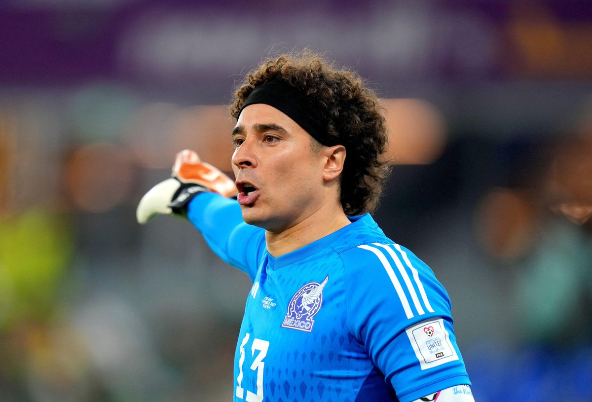 _blacktesla's tweet photo. I don't care what you say. The only goalkeeper better than Ochoa is Luis Suarez. https://t.co/NBZDIAW6z9