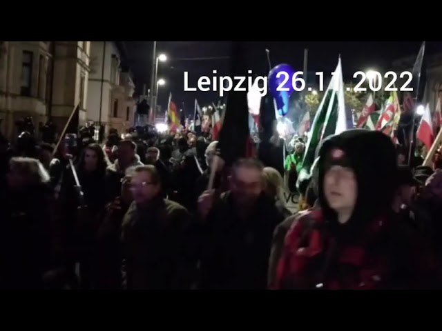#le2611

Tausende Menschen in #Leipzig auf der Straße. 

Gegen die Stationierung von US-Soldaten — Gedichte aus der Zukunft
youtu.be/viIivVAJ_HU 0:16