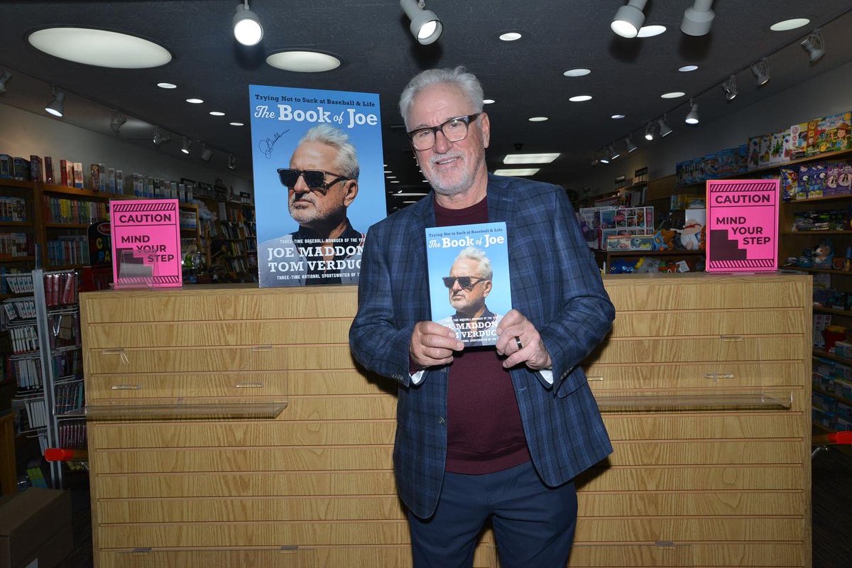 GHPrimeMedia's tweet photo. Such a wonderful turnout for coach @MaddHalos Joe Maddon’s newest book 📕 #bookofjoe 📚a great way to support #smallbusinesssaturday check your local-bookstore like @andersonsbookshop to get your copy now! @twelvebooks #joemaddonbook https://t.co/le9SrgJZan