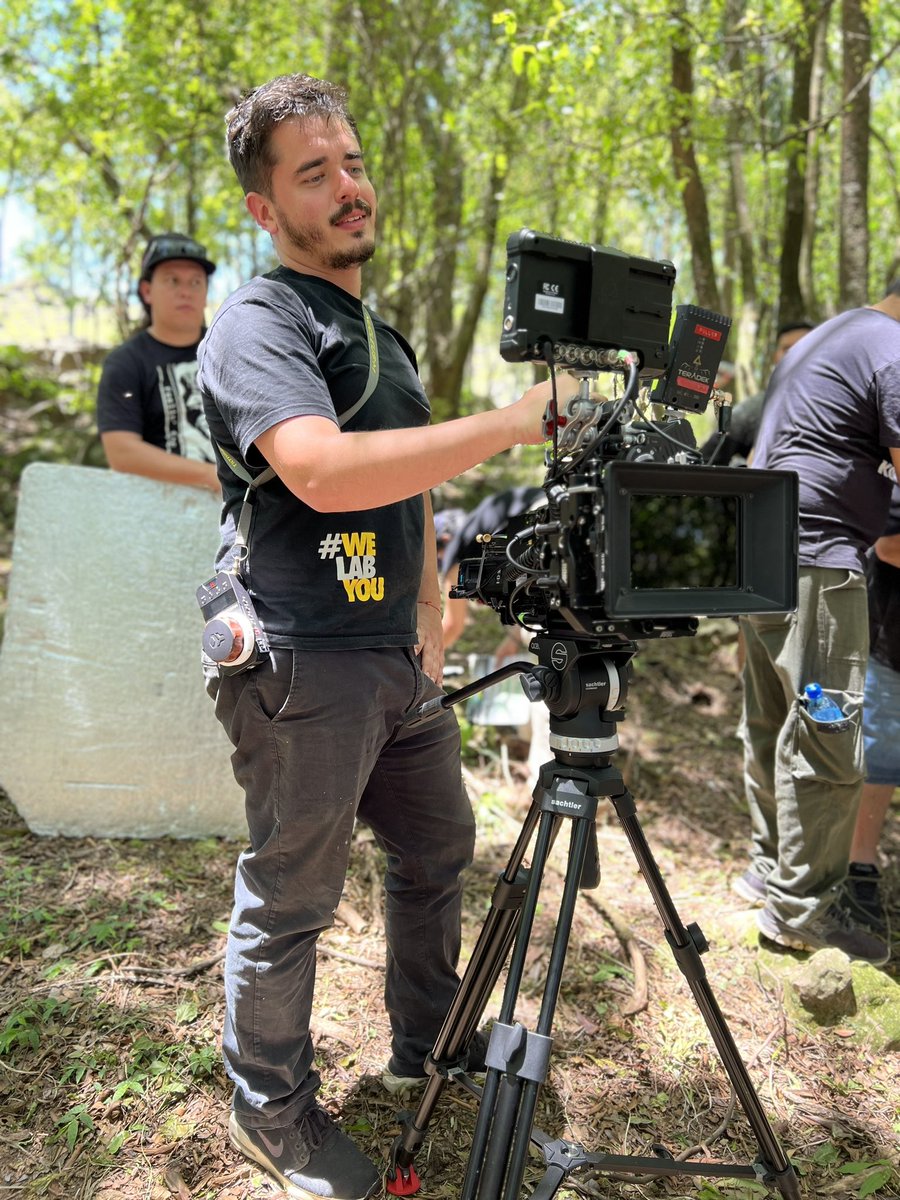alehouston88's tweet photo. Me impresionó la repercusión del comercial de Yerba Santo Tomas, entonces te dejo unos cuantos pics del backstage para que veas unos momentos del detrás de escena del rodaje de 3 días que tuvimos en Paraguari para hacerlo realidad! https://t.co/qzr5ZQSeo8