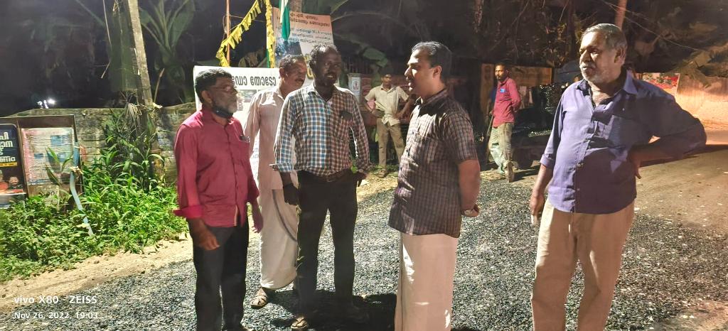 vkprasanthtvpm's tweet photo. #Road_Work 💪💪 നമുക്ക് ഇന്നും റോഡ് വർക്കുണ്ട് 😃😃
കുടപ്പനക്കുന്ന് - MLA Road Patch Work ആരംഭിച്ചു 🙂🙂 https://t.co/YzsL0omQFa