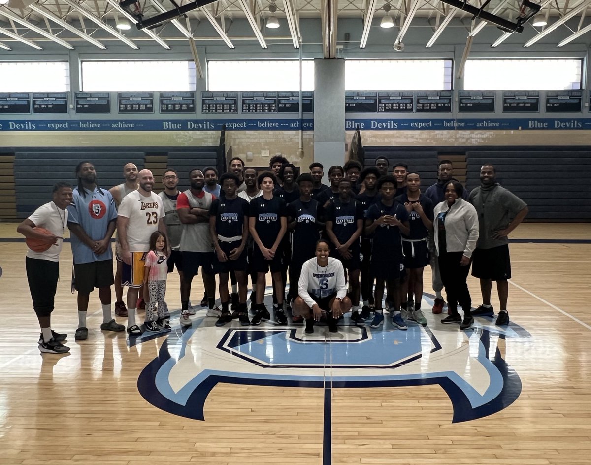 Love our Springbrook Fam and Alumni! Always nice having them come give us some work! Great Saturday run, just 10 days left until the 1st game. #SpringbrookYouKnow