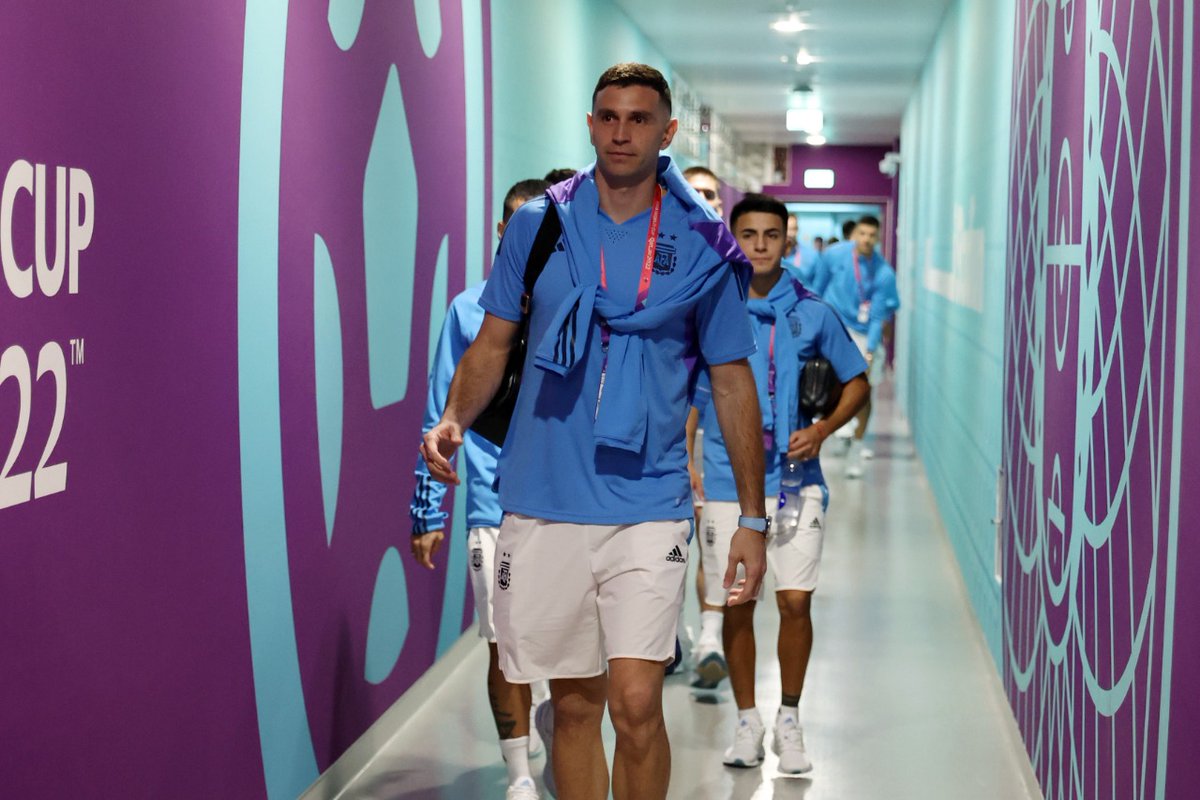 SC_ESPN's tweet photo. ¡Hola Dibu! Martínez, una vez más, será el encargado de defender el arco argentino.

📺 #ESPNQatarEnStarPlus https://t.co/MiHF2Q00Ts