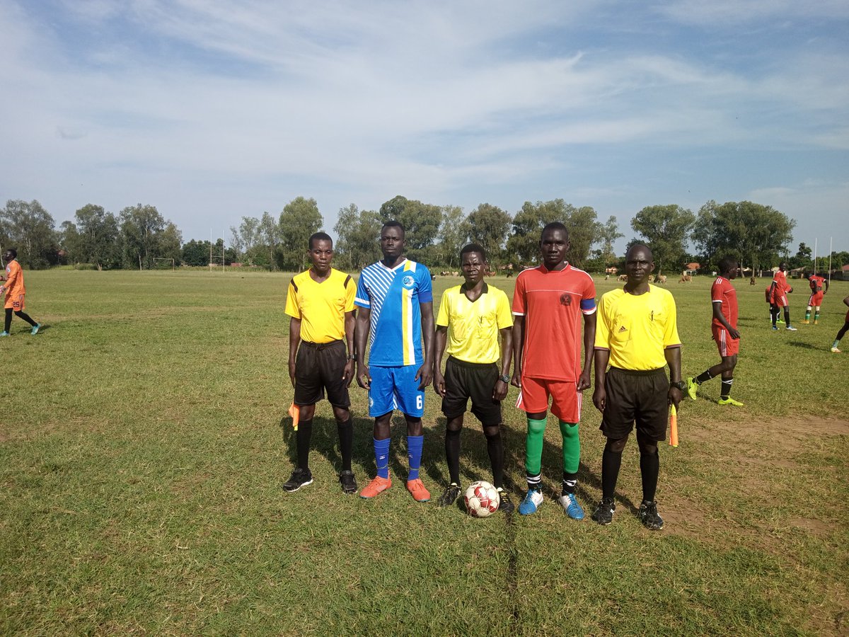 official_lccfc's tweet photo. #BataTownCouncilFC || MatchDay2!
FT"
Bata TC 2️⃣ - 2️⃣ Angel Boys
Alar ⚽ (BTC)
Ayo Yeko ⚽ (BTC)
Ocen Brian ⚽⚽ (A. Boys)
Okullu Samuel Moses 🟥
@NRF_Football @LangoProvince_ @CouncilLira
#BTCFC
#LeeAger
#MissionFUFABigLeague
#BTCANB
Football For Unity & Development https://t.co/ZY4SqPiX3f