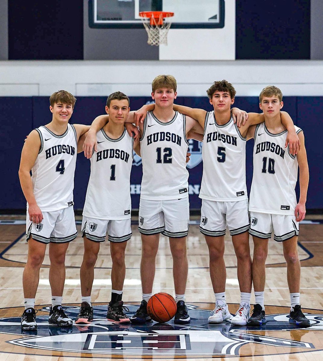 imagesbyLIA's tweet photo. Hudson Boys Basketball is ready to roll. 

Download photos of the Varsity photo shoot at:

https://t.co/r7tsPOKvtQ

#RaiderPride
#LegacyInAction https://t.co/mrcMZDcR1F