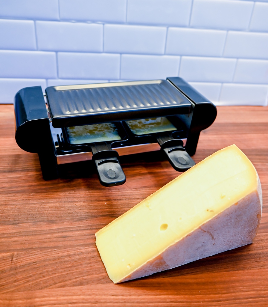 Entertaining this weekend? Melty cheese is the perfect crowd pleaser and our Raclette and Fondue kits make it as easy as (pumpkin) pie to whip these up! Our talented cheese mongers will be happy to help you pick out the best cheese to serve your loved ones.