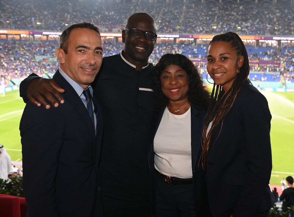 Earlier this evening I was 📸 with @FIFAcom Legends #LilianThuram @GeorgesLaura & @youridjorkaeff @ 🇫🇷 @equipedefrance v 🇩🇰 @dbulandshold
@FIFAWorldCup