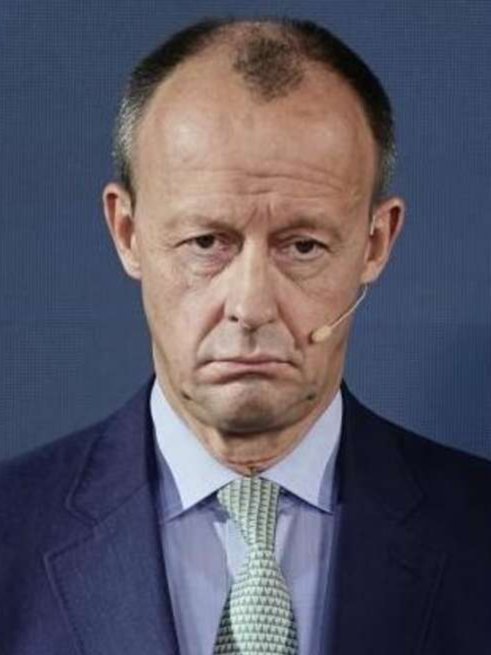 Friedrich #Merz ruft die Geron-Diktatur aus!

"Einsperren, damit draußen Ruhe ist", ist bereits eine uralte Forderung der Generation #Merz, wenn Kinder während der Mittagsruhe draußen spielen.
Jetzt will <a href="/_FriedrichMerz/">Friedrich Merz</a> die eine Rentnerdiktatur und alles was stört einsperren.
/PM