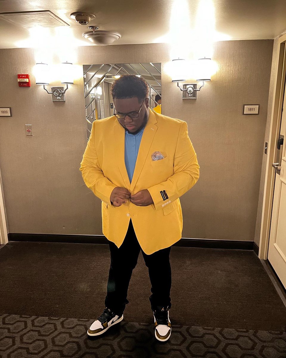 bigelegend's tweet photo. Never took my blessings for granted 🙌🏾🙌🏾🙌🏾 https://t.co/0tNW5ymTrB
